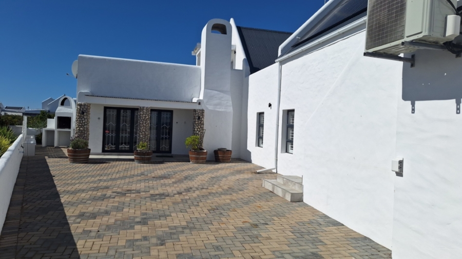 4 Bedroom Property for Sale in Dwarskersbos Western Cape